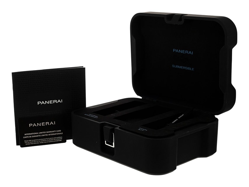 Panerai Submersible QuarantaQuattro PAM01288 Image 4